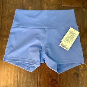 COPY - NWT - Lululemon Wunder Train Contour Fit High-rise Short 4”